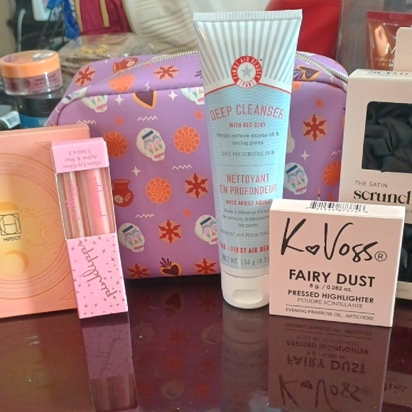 Ipsy Viva La Glam Bundle Retail $126